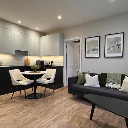 Luxury One Bedroom