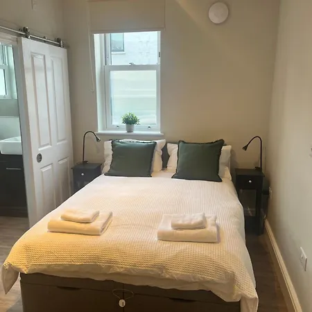 Апартаменты Luxury One Bedroom Бристоль